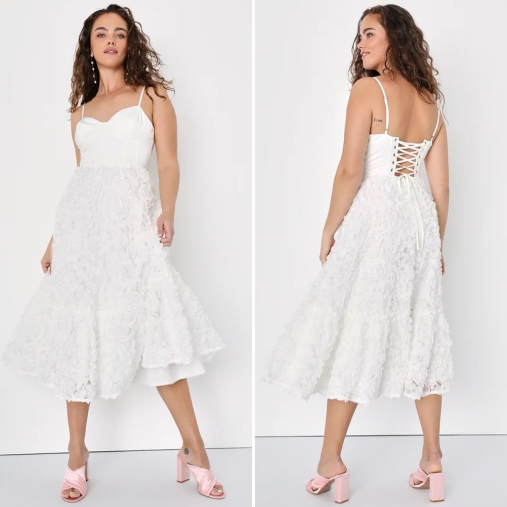 NWT Lulu’s Admired Always White 3D Floral Lace-Up Bustier Midi Dress size S